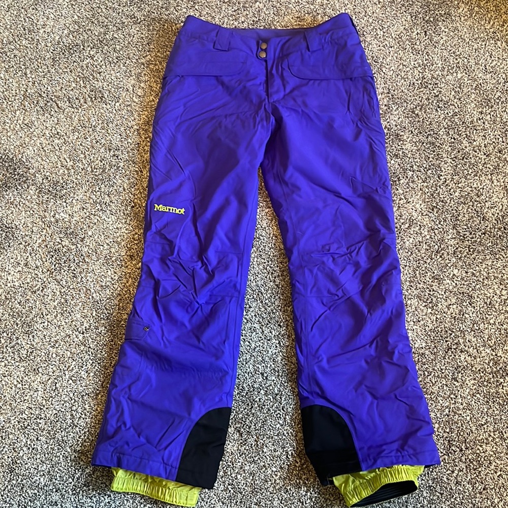 Marmot women’s snow pants.